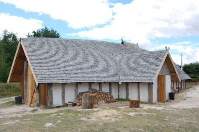 Viking Longhouse 16